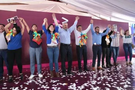Recorriendo en Estado Reafirma Alfredo Ramírez Bedolla respaldo a Comunidades Indígenas en el Informe Regional de Uruapan 