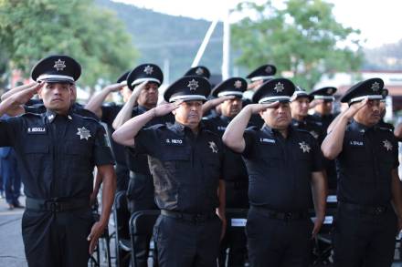 Policía Auxiliar ofrece a sus elementos oportunidades de concluir estudios 