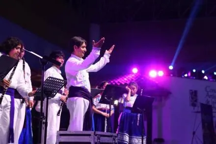 Duplica Gobierno de Michoacán monto en el Concurso Artístico de la Raza Purhépecha, en Zacán 