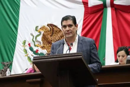Busca Ernesto Núñez Diputado por el PVEM impulsar huertos autosustentables en zonas urbanas 