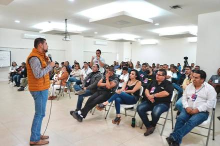 Realiza PRD Encuentro Estatal de Comunicación Política Sin Comunicación No hay Revolución 