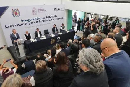 Ramírez Bedolla convoca a la coordinación entre sectores por el desarrollo de la infraestructura 