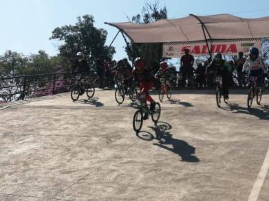 El ayuntamiento de Morelia da  banderazo a reapertura de Pista de BMX del Bosque Cuauhtémoc 