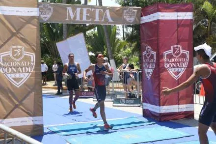 Suma Michoacán dos platas y un bronce en triatlón de Nacionales Conade 2023 