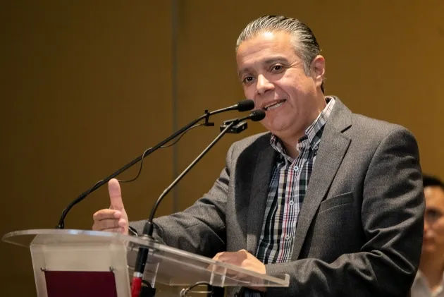 Regularizados, más de 118 mil autos chocolate en Michoacán: Luis Navarro 