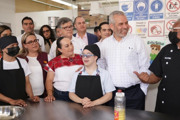 Inaugura Ramírez Bedolla remodelación incluyente de plantel Icatmi Santa María 