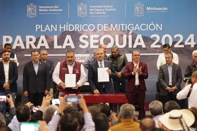 Michoacán enfrenta sequía grave; Bedolla firma decreto por contingencia ambiental  