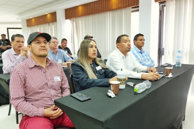 Morena Michoacán capacita a los alcaldes electos para impulsar gobiernos sin corrupción 