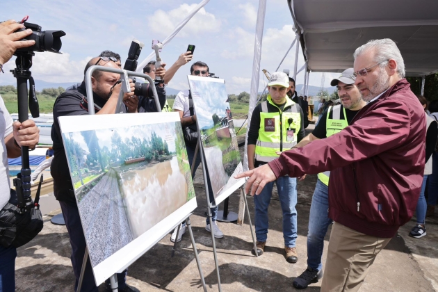 Arranca Ramírez Bedolla rehabilitación del muelle general del lago de Pátzcuaro 