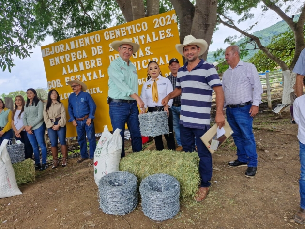 SADER fortalece producción de leche y carne en Coalcomán 