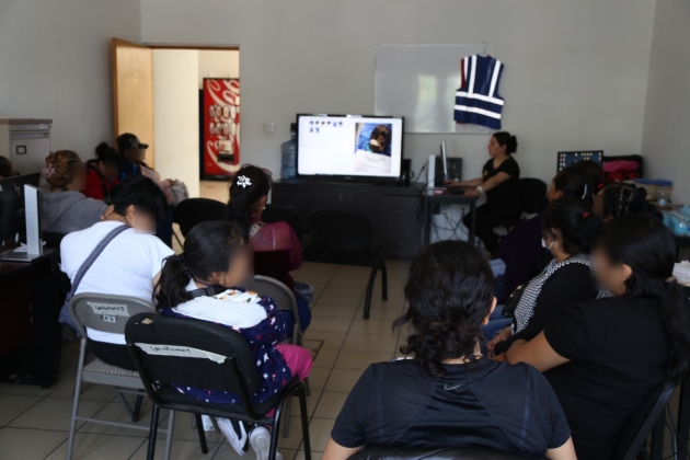 Presenta FGE registro fotográfico de cadáveres no identificados a colectivos de búsqueda de personas 