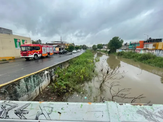 Protección Civil estatal monitorea desfogue de la presa de Cointzio 