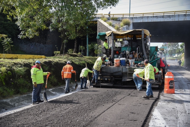 SCOP da mantenimiento a carretera federal Morelia-Pátzcuaro; trabajos durarán 3 semanas 