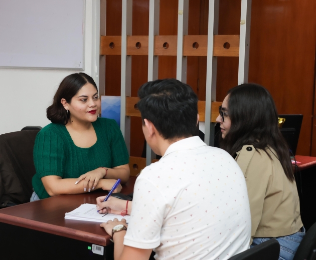 Semigrante brinda asistencia humanitaria a paisanos y personas desplazadas de Michoacán  