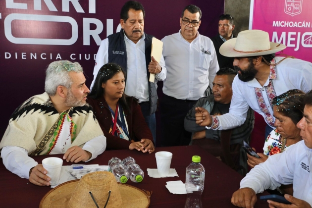 Ramírez Bedolla realiza audiencia pública en Cherán Atzicuirín; comunidad en autogobierno 