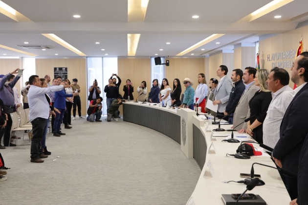 Alfonso Martínez toma protesta al Jefe de tenencia de San Miguel del Monte 