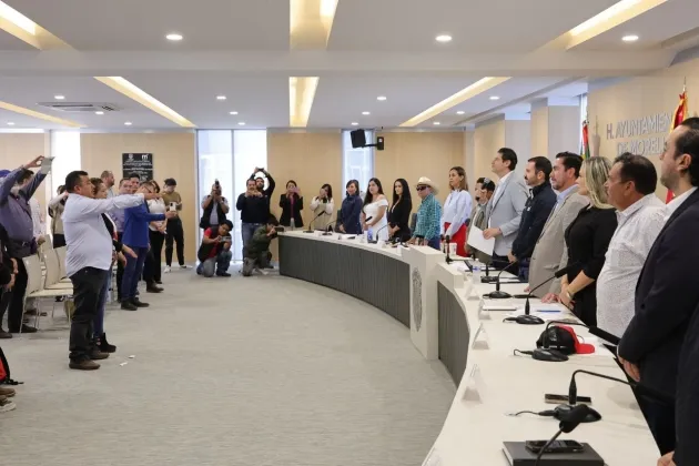 Alfonso Martínez toma protesta al Jefe de tenencia de San Miguel del Monte 