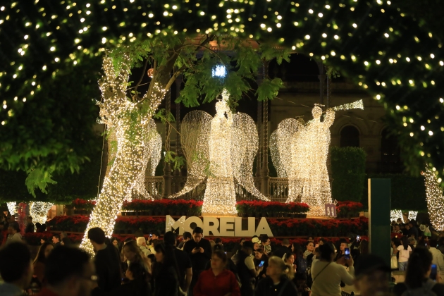 Alfonso Martínez inaugura una Mágica Navidad en Morelia  