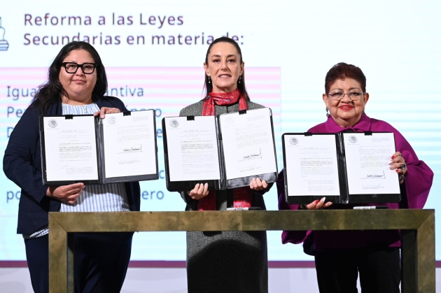 Claudia Sheinbaum firma Decreto por el que se Reforman Leyes Secundarias para Proteger a las Mujeres en México 