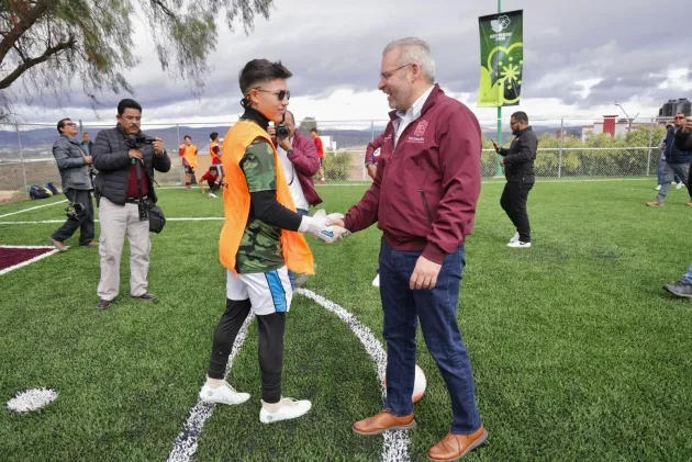 Para la prevención del delito, inaugura Ramírez Bedolla cancha en Tarímbaro 