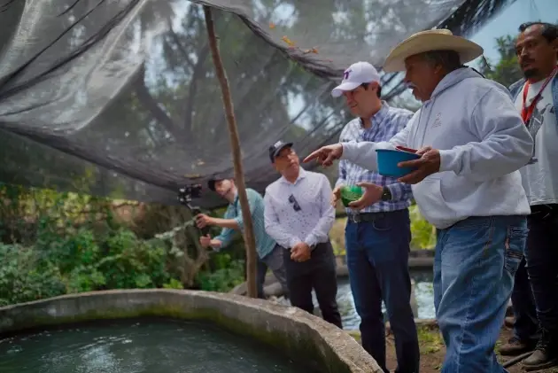 Gobierno de Alfonso Martínez apoya producción piscícola en las tenencias 