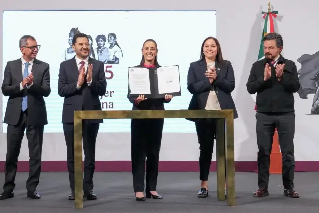 Sheinbaum Pardo firma decreto para congelar; aplicar quitas; reducir intereses y condonar 400 mil créditos impagables del FOVISSSTE