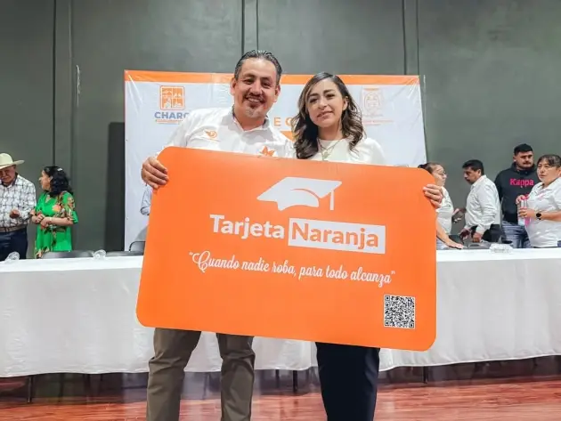 MC impulsa el futuro de las juventudes en Michoacán con entrega de Tarjetas Naranjas: Víctor Manríquez y Grecia Aguilar 
