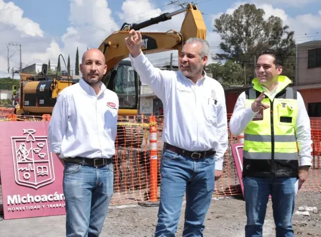 Invertidos en Michoacán más de 30 mil mdp en obras de infraestructura: Ramírez Bedolla 