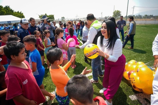 Arranca la Arquitecta Gladyz Butanda programa de la Biciescuela 