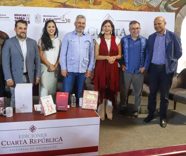 Presenta Ramírez Bedolla la editorial de Michoacán Cuarta República 