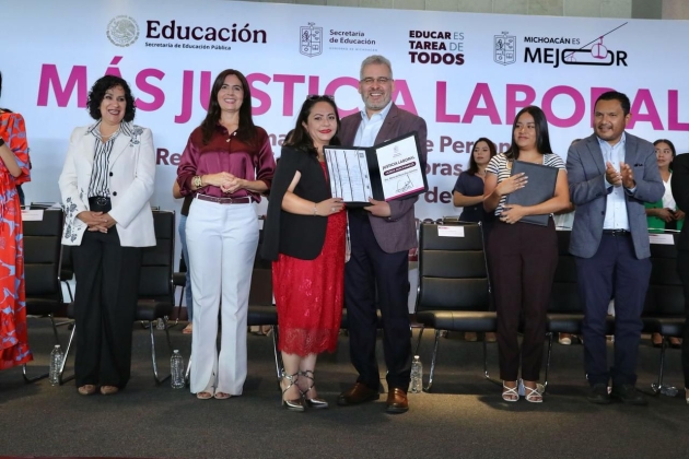 Gobierno de Ramírez Bedolla le cumple a maestras y maestros michoacanos 