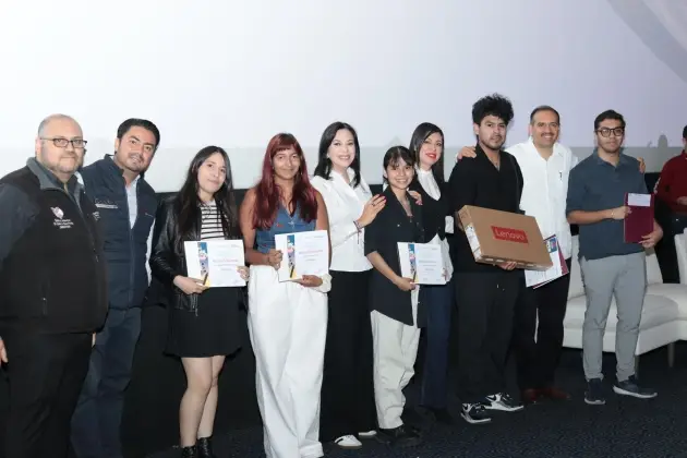Michoacán premia a ganadores de concurso de Cineminuto: Vapear te dejará sin aliento 