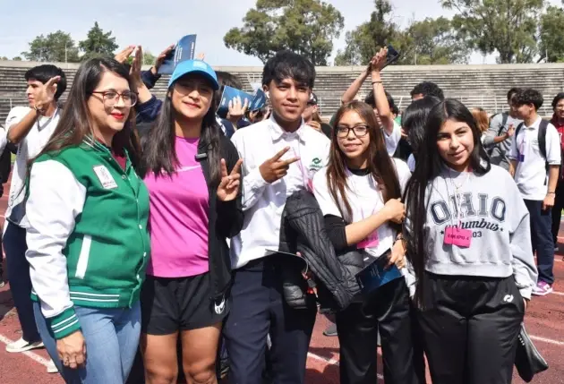 La Senadora Celeste Ascencio invitó a jóvenes a vivir sin tabaco 