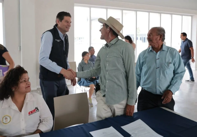 Construye Gobierno de Alfonso Martínez pozo profundo para abastecer de agua a colonia Ríos Mexicanos 