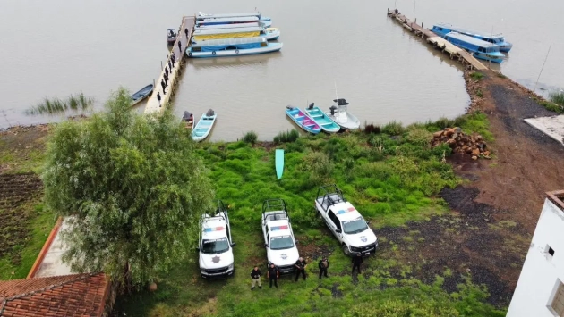 Con drones y lanchas, SSP vigila el lago de Pátzcuaro 