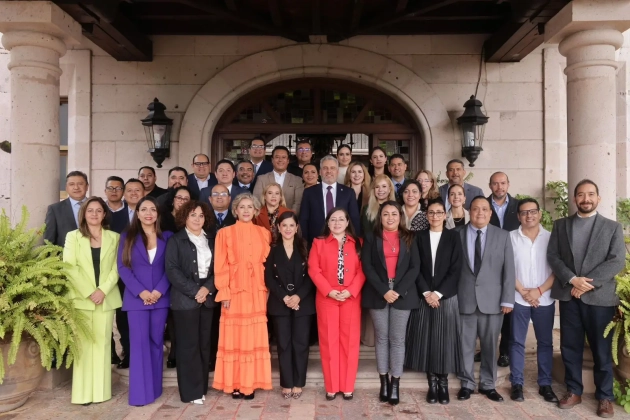 Ramírez Bedolla y magistrados electos sostienen reunión institucional 