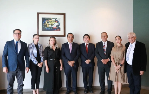 Integrantes del Consejo Ciudadano reconocen gestión de ALS en FGE 