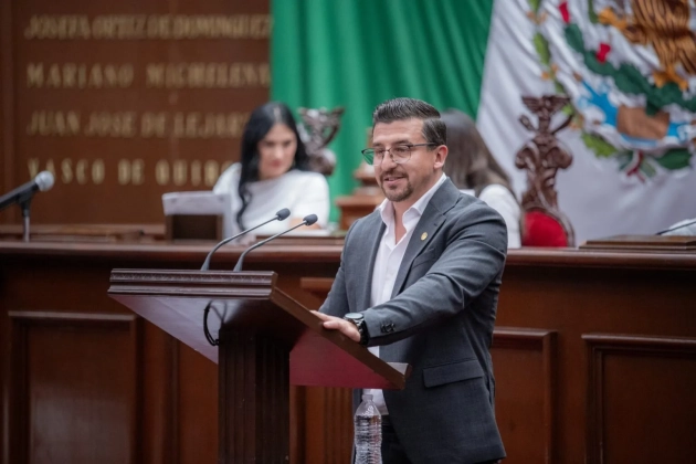 Diputado Toño Mendoza presenta iniciativa para fortalecer la atención regional en materia de derecho 