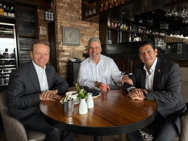 Destaca Ernesto Núñez coincidencias con iniciativa del Gobernador sobre identidad reservada