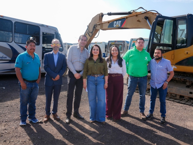Desecha la Arqui. Gladyz Butanda autobuses viejos de Uruapan 
