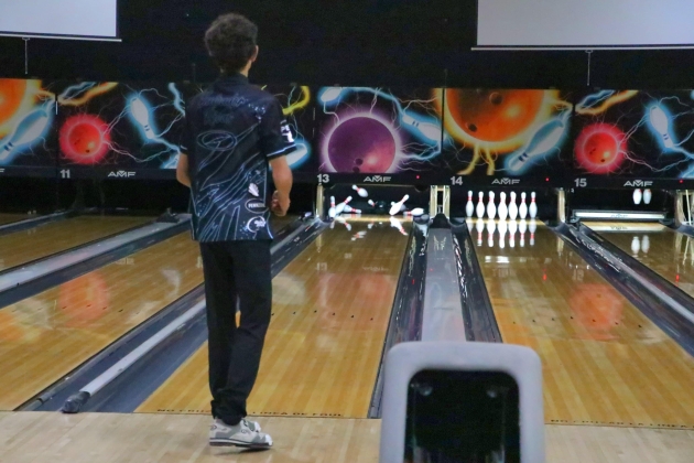 La meta es el oro; más de 50 atletas compiten en selectivos de boliche y surf: CECUFID  