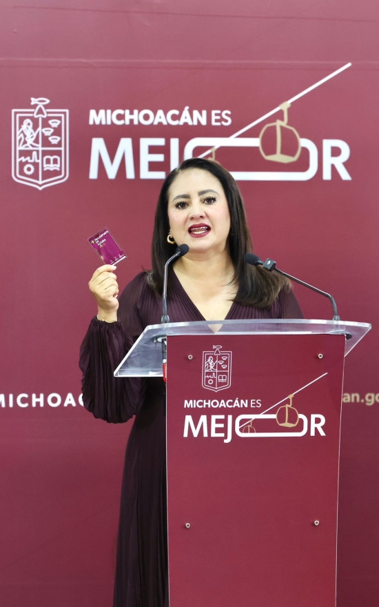 Gladyz Butanda asegura: 100 mil tarjetas del teleférico de Uruapan serán gratis 