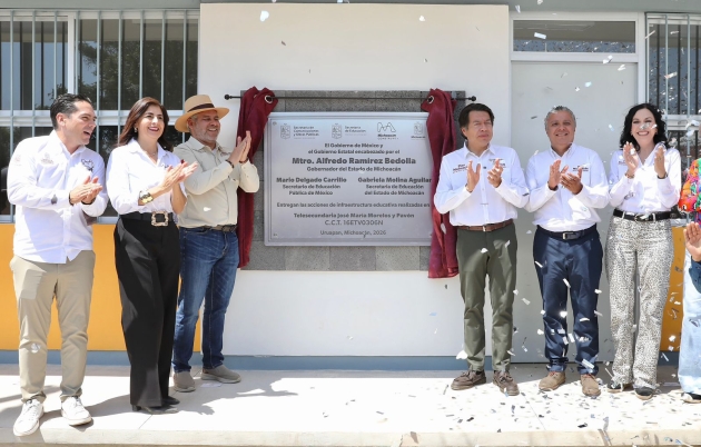 Inauguran Ramírez  Bedolla y Mario Delgado reconversión de telesecundaria a bachillerato, en Uruapan 
