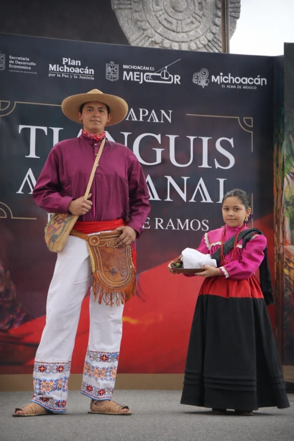 El Tianguis de Domingo de Ramos celebra la Riqueza Textil de los Pueblos Originarios 