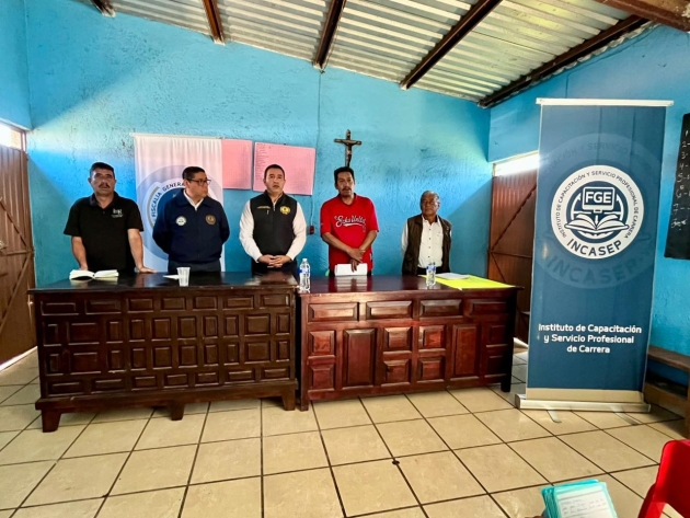 Fortalece FGE la legalidad en la actuación policial en Salvador Escalante con capacitación al Concejo Comunal de Chapa Nuevo