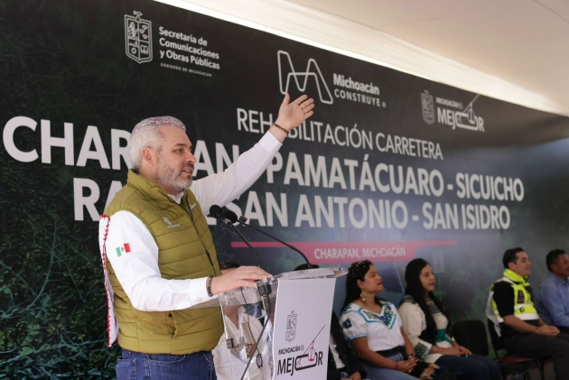 "Con inversión 100% estatal, rehabilitados mil 900 km de la red carretera": Alfredo Ramírez Bedolla 