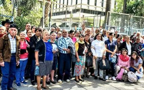 Con la aprobación de su Visa Norteamericana, Palomas Mensajeras celebran el Día de la Madre