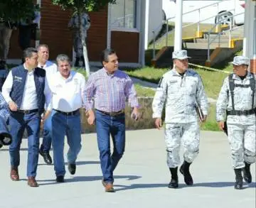 No vamos a dejar solo a Coalcomán: Silvano Aureoles