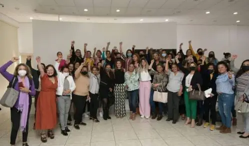  Comparte DIF Morelia herramientas para una maternidad positiva 