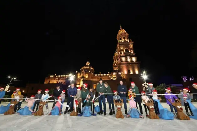 Espectacular iluminación e inicio de fiestas decembrinas en Morelia 